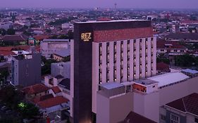 REZ Hotel Semarang